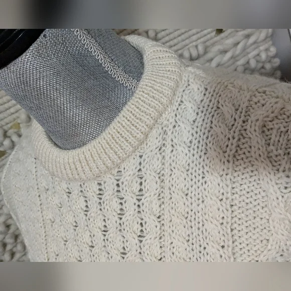 Traditional Irish AranCrafts Ireland Fisherman Cream Wool Sweater Medium-3